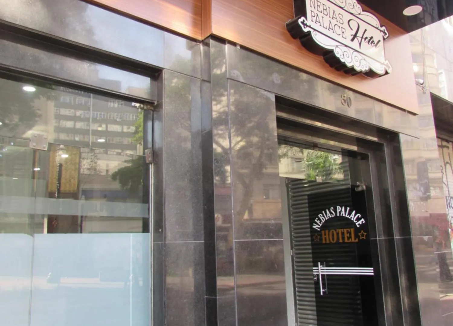 Nebias Palace Hotel Junto Da Avenida Ipiranga Com Sao Joao Em Frente Ao Bar Brahma Sp Sao Paulo