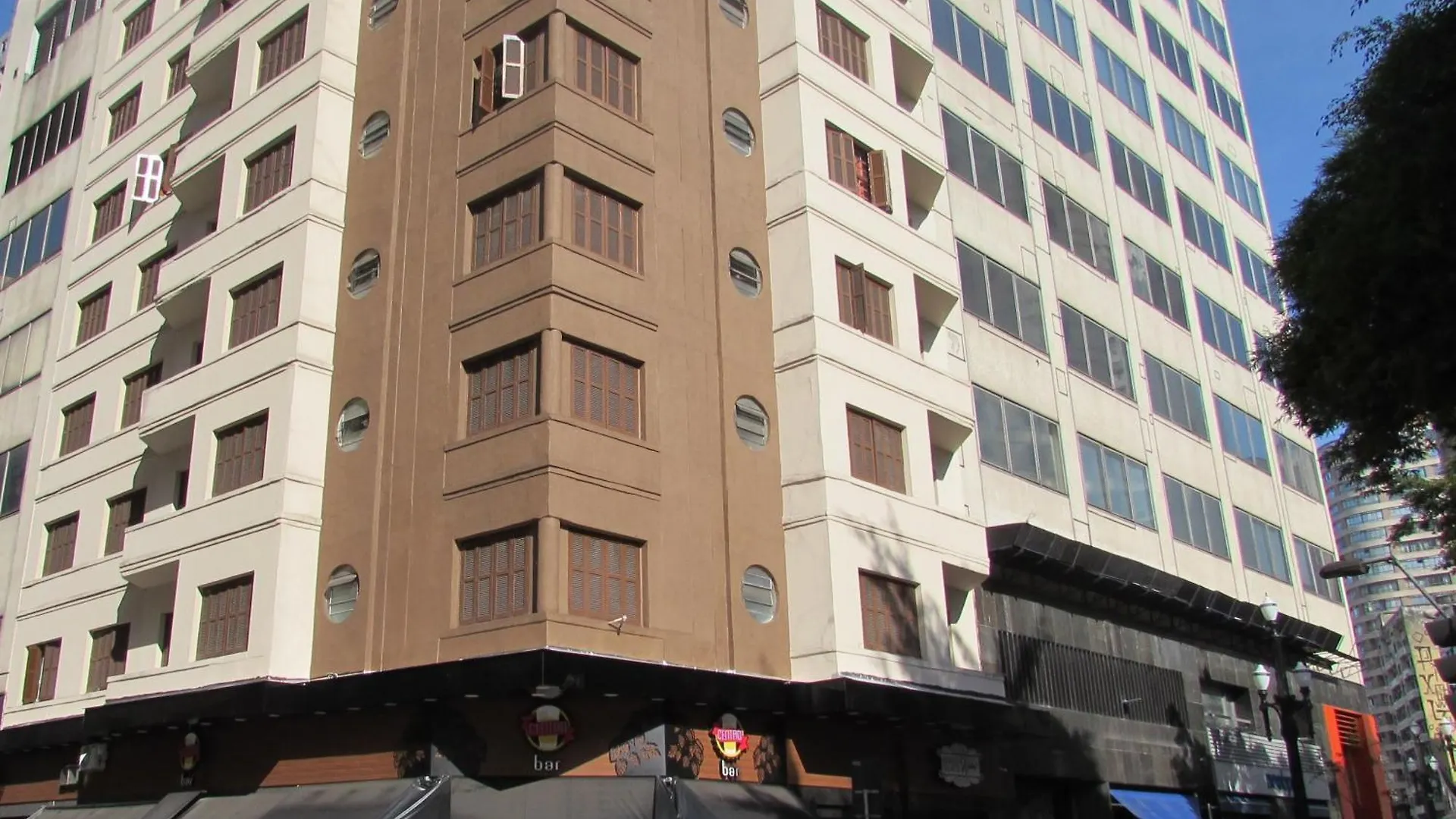 Nebias Palace Hotel Junto Da Avenida Ipiranga Com Sao Joao Em Frente Ao Bar Brahma Sp Sao Paulo